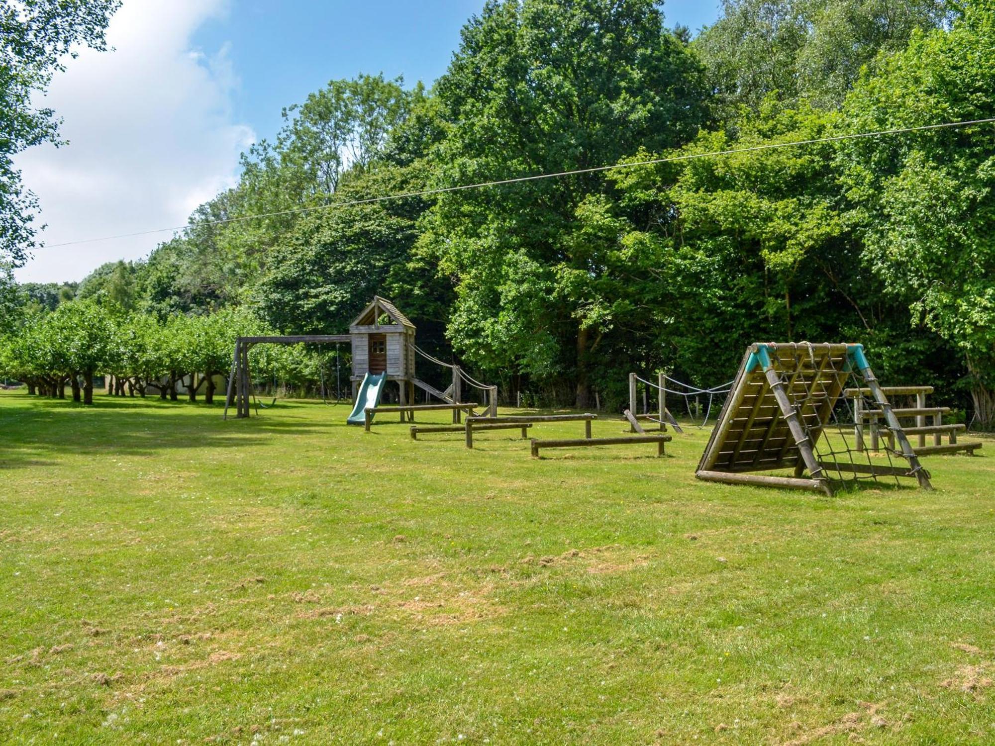 Deer 1 Uk39330 Holiday home Biddenden
